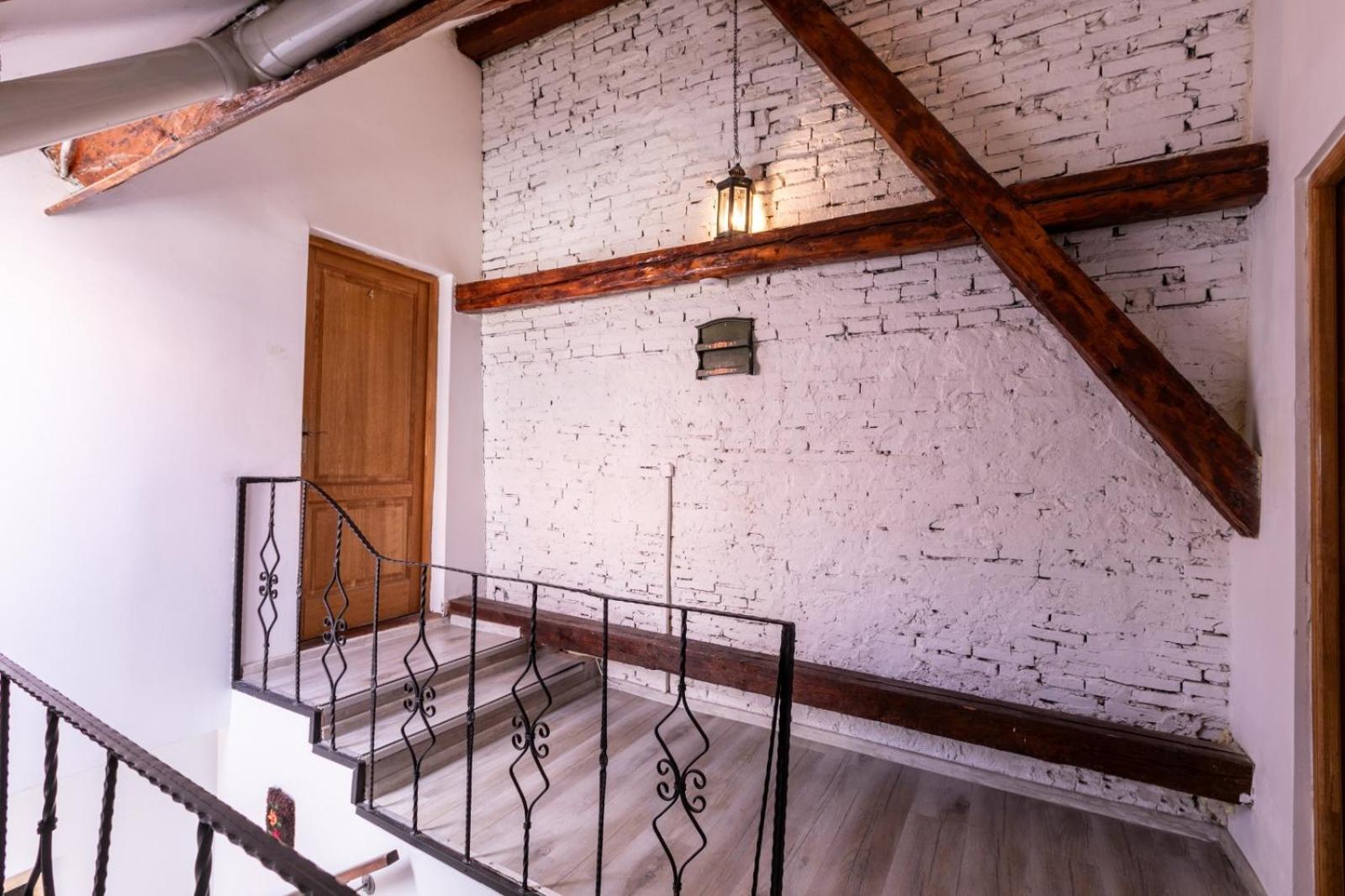 4 Rooms Piata Sfatului บราชอฟ ภายนอก รูปภาพ
