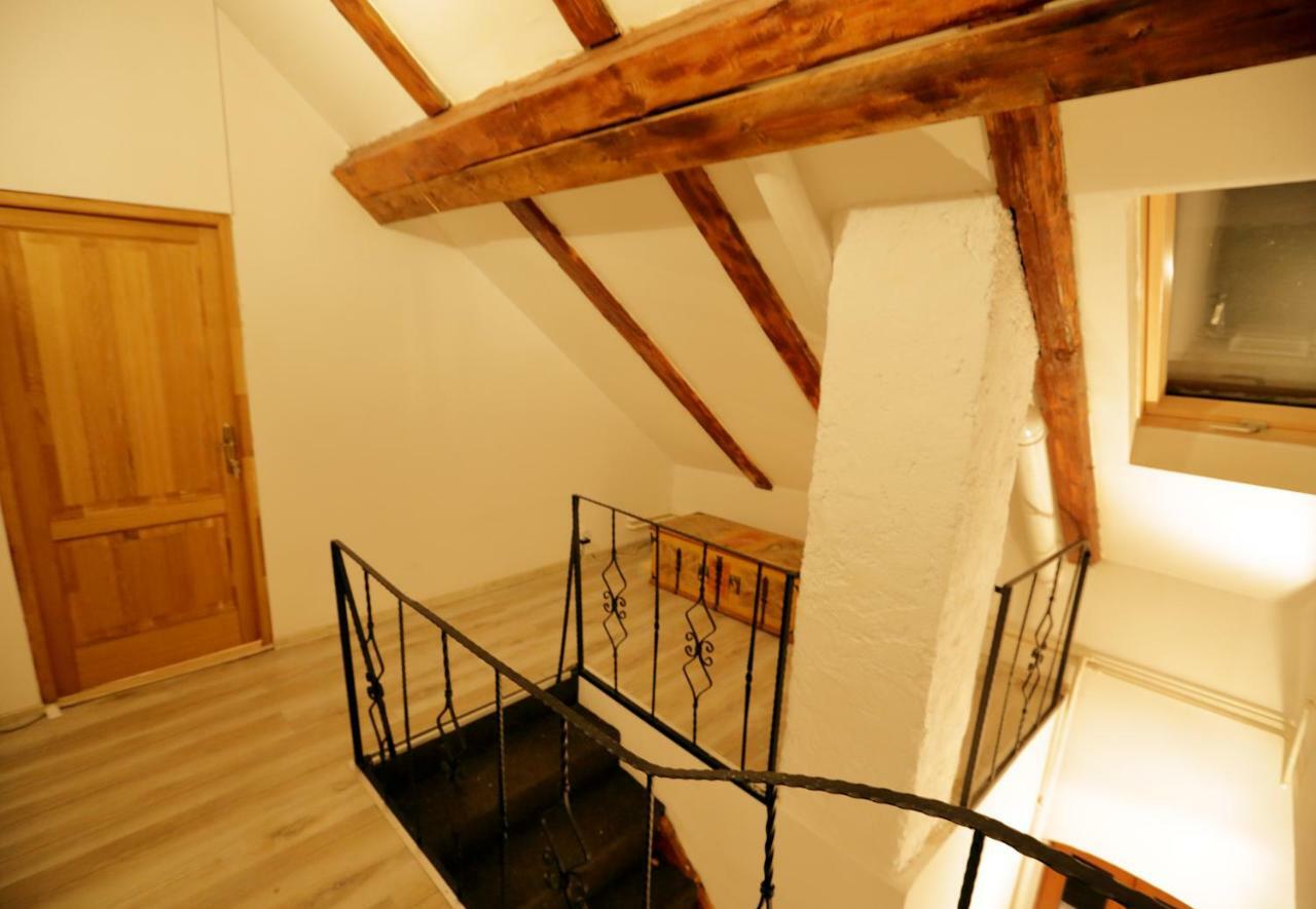 4 Rooms Piata Sfatului บราชอฟ ภายนอก รูปภาพ