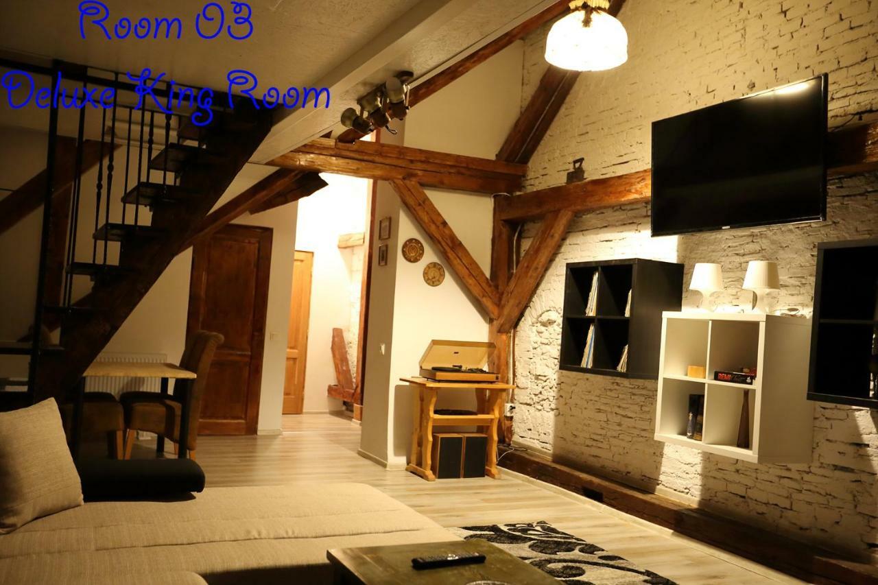 4 Rooms Piata Sfatului บราชอฟ ภายนอก รูปภาพ