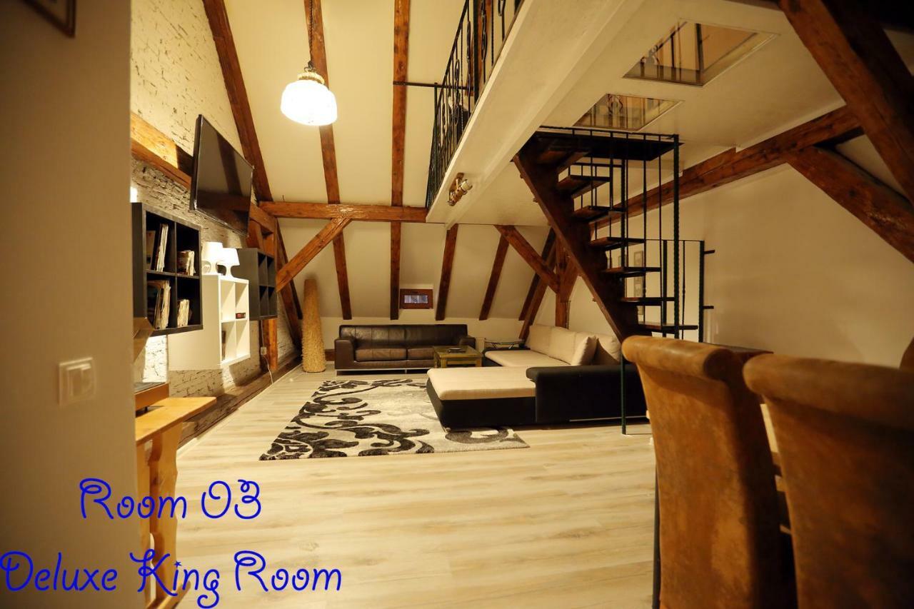 4 Rooms Piata Sfatului บราชอฟ ภายนอก รูปภาพ