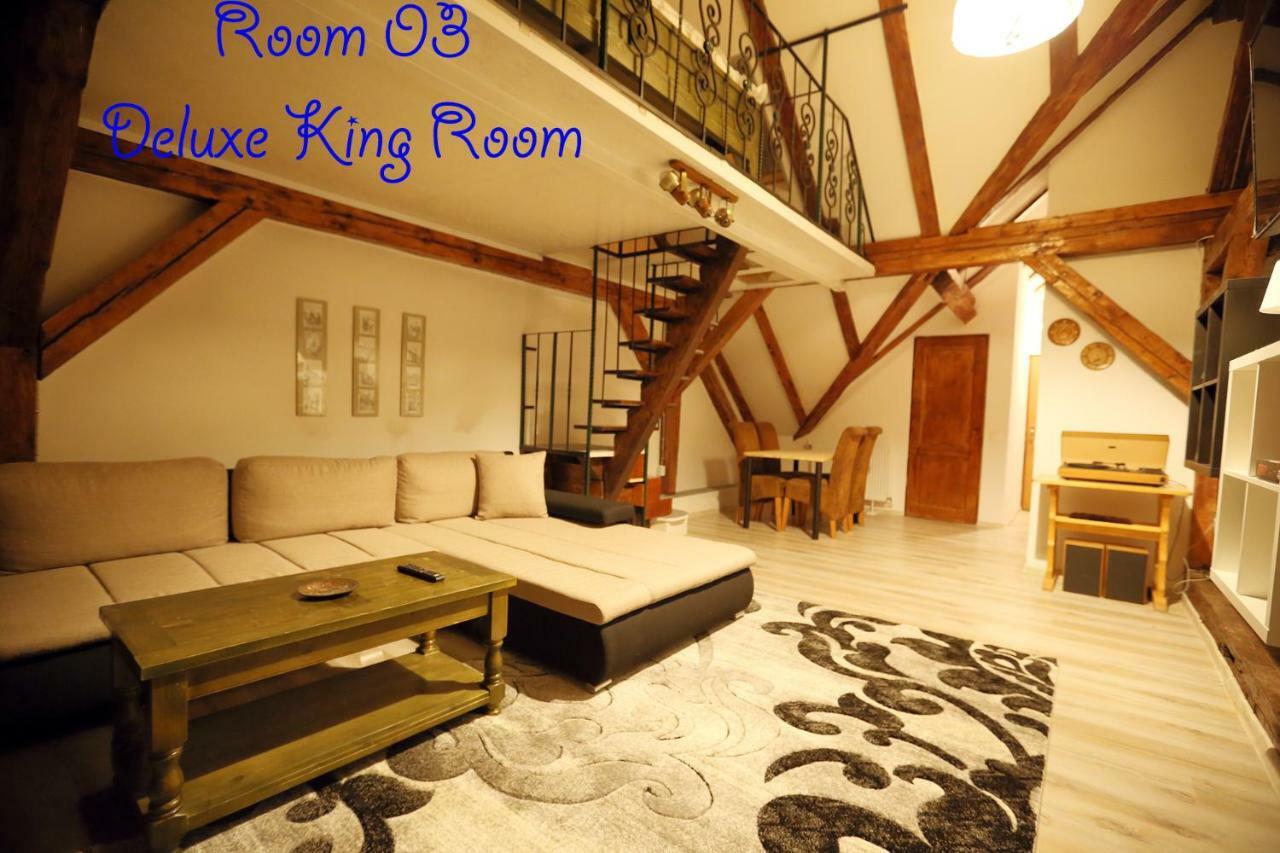 4 Rooms Piata Sfatului บราชอฟ ภายนอก รูปภาพ